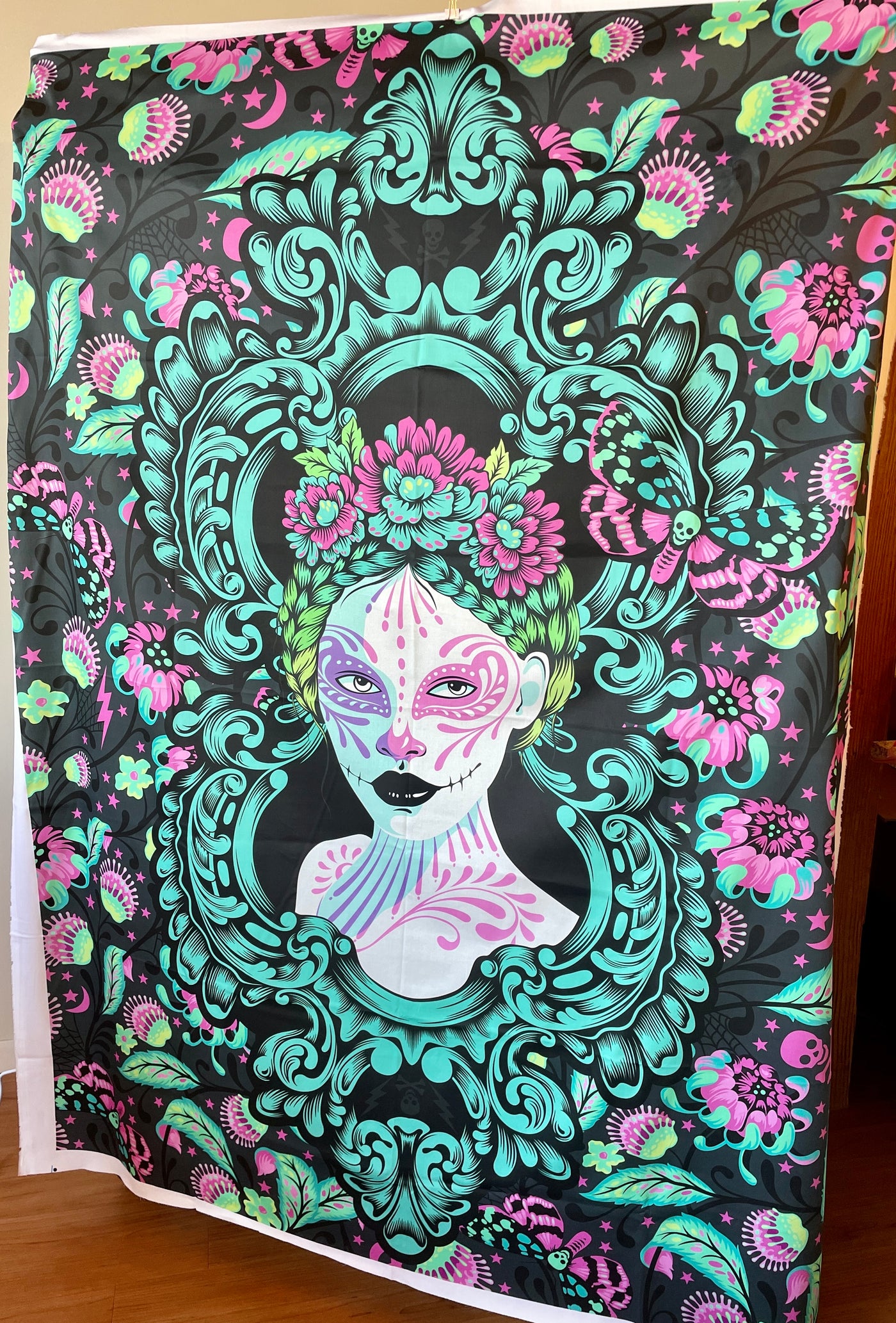 La luna tapestry clearance